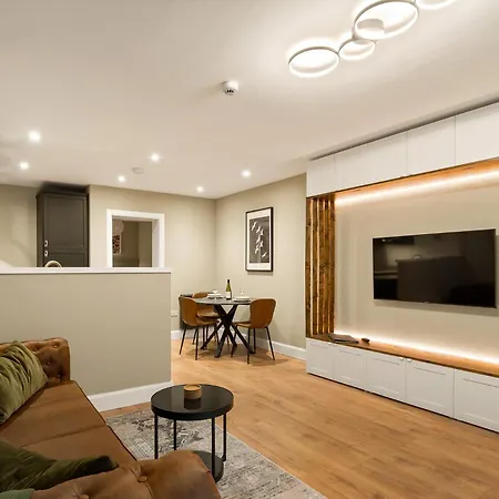 Main Street Hideaway Apartman Clifden