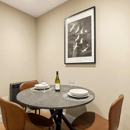 Main Street Hideaway Apartment