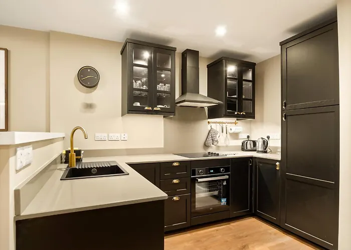 Main Street Hideaway *